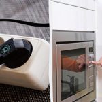 8 أجهزة كهربائية يجب فصلها دائمًا قبل السفر